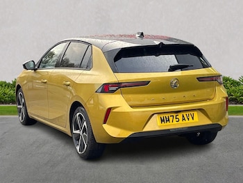 Used Vauxhall Astra 2025 for sale - 76541909: Photo