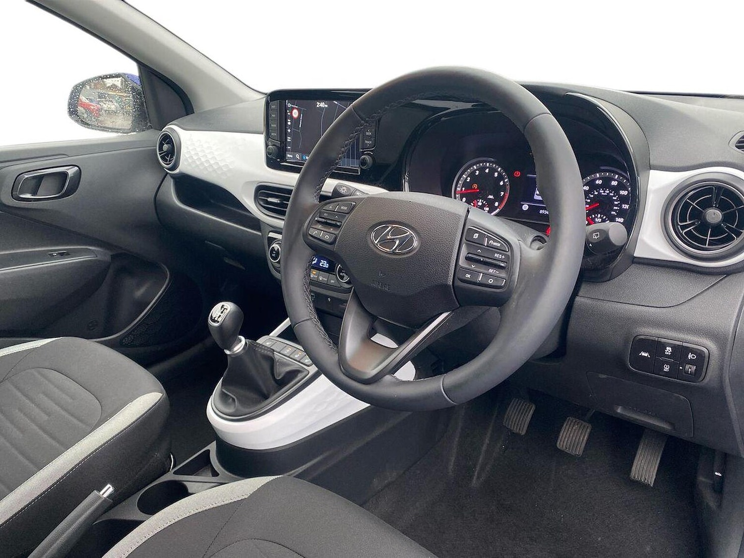 Used Hyundai i10 2022 for sale - 76821726: Photo 15