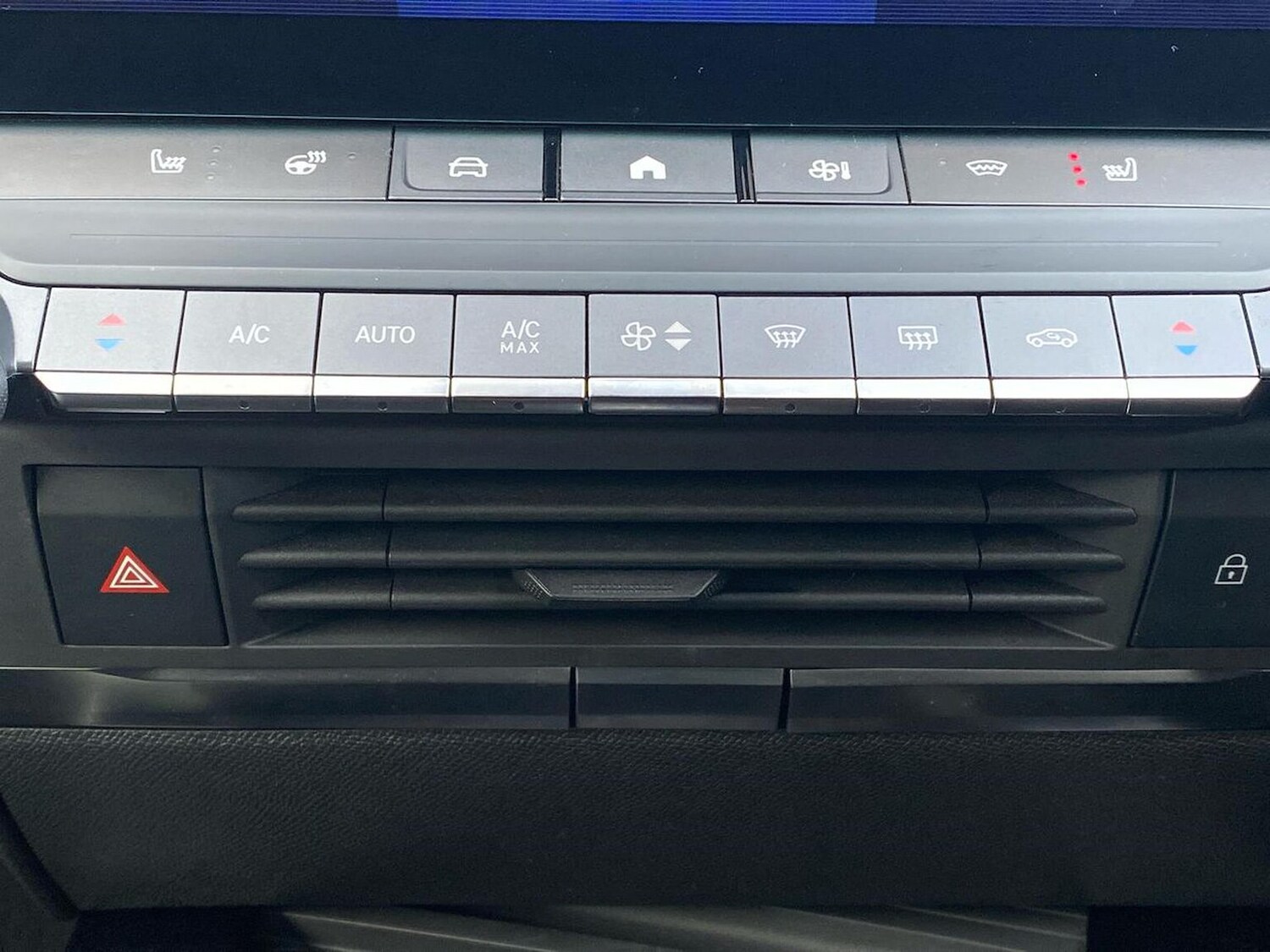 Used Vauxhall Astra 2023 for sale - 76969982: Photo 12