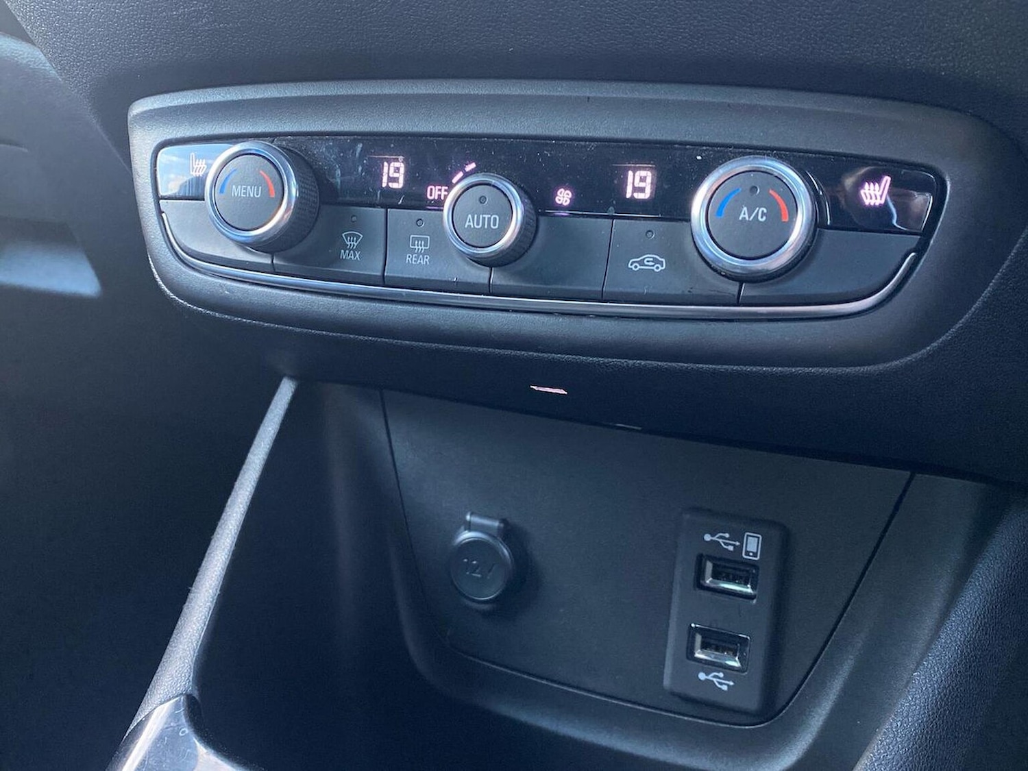 Used Vauxhall Crossland 2022 for sale - 76799370: Photo 12