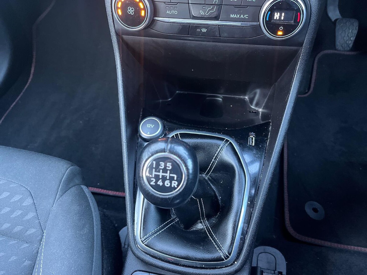 Used Ford Fiesta 2017 for sale - 76638903: Photo 13