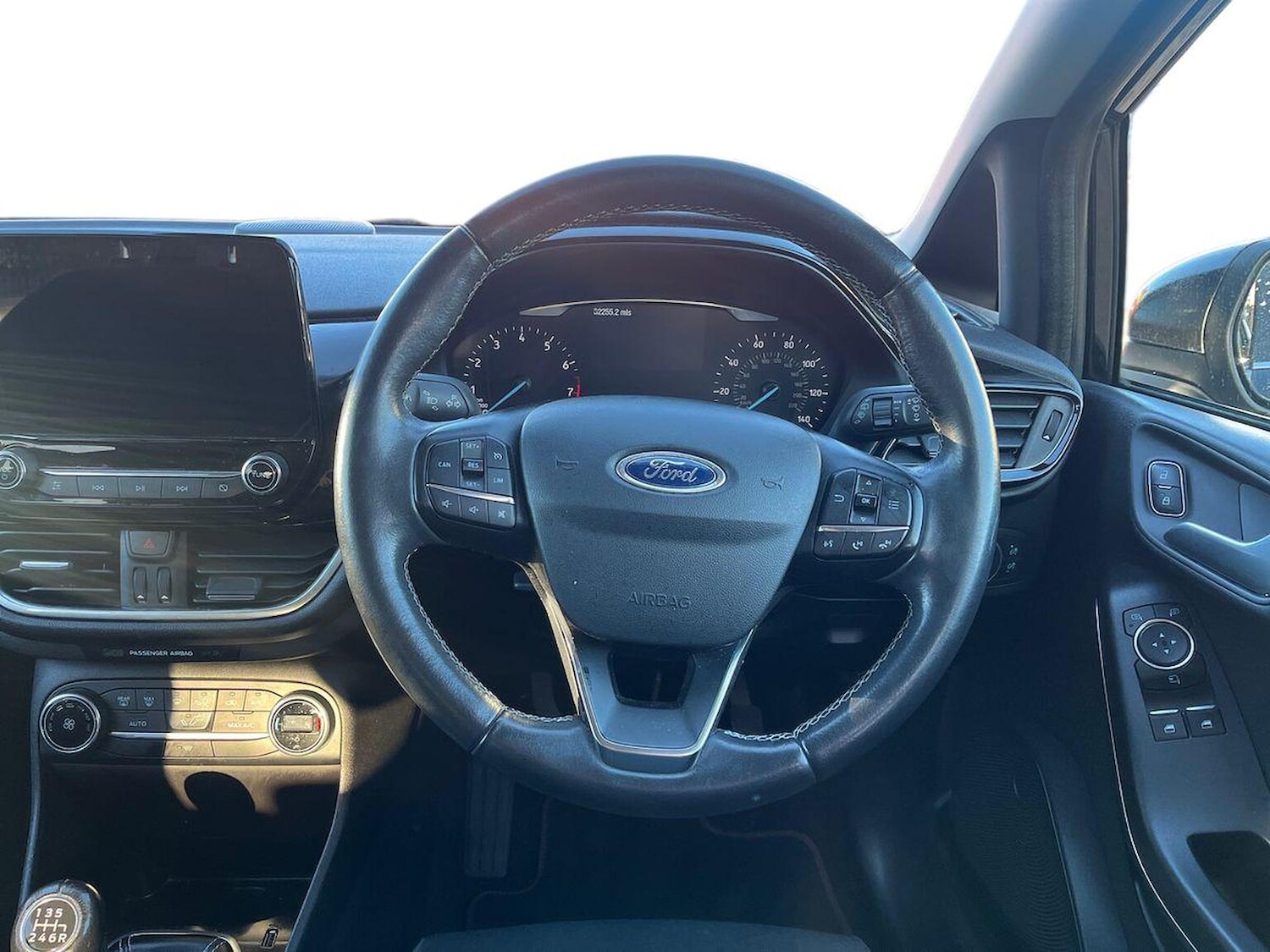 Used Ford Fiesta 2017 for sale - 76638903: Photo 9