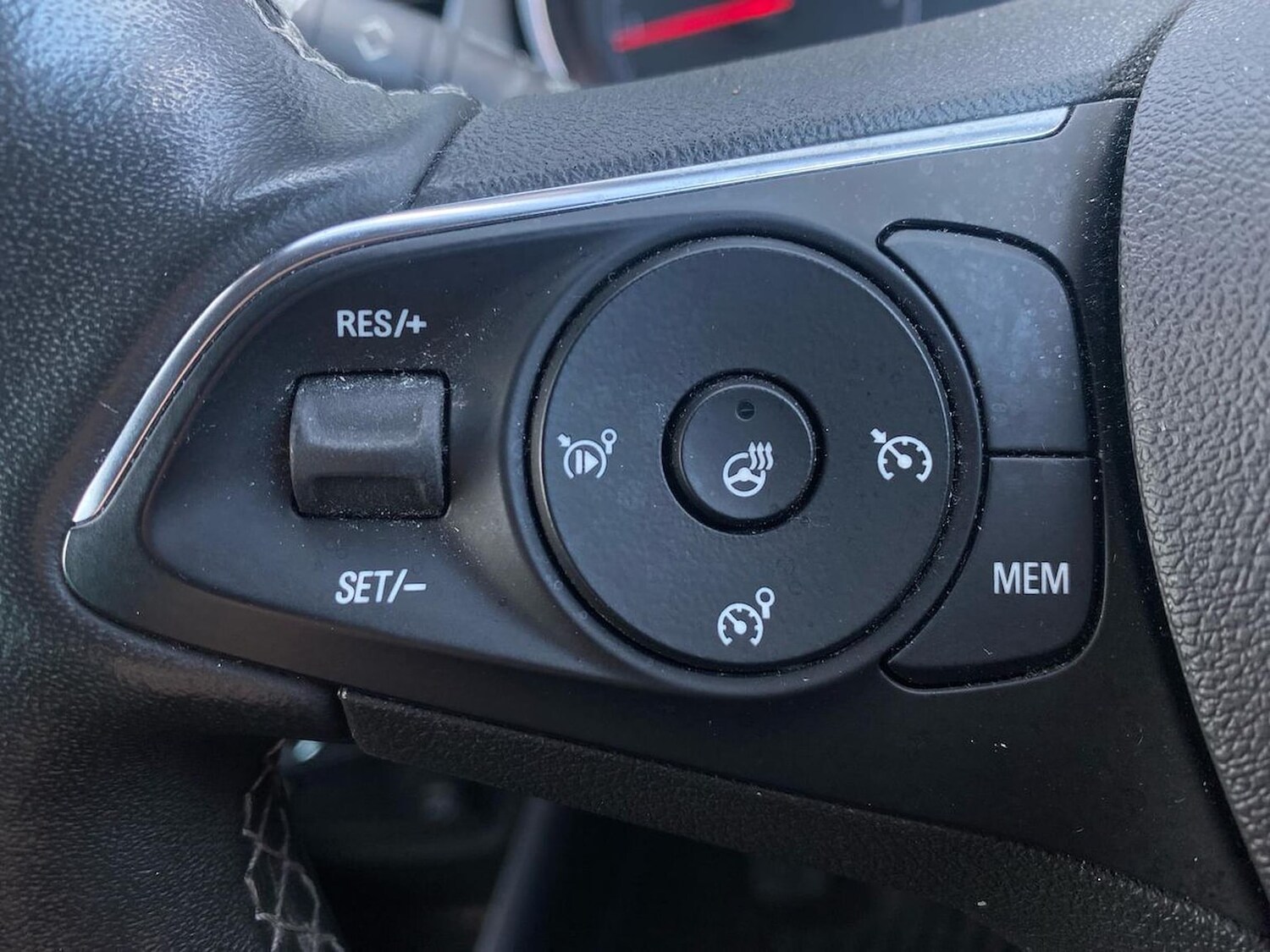 Used Vauxhall Crossland 2022 for sale - 78195475: Photo 29