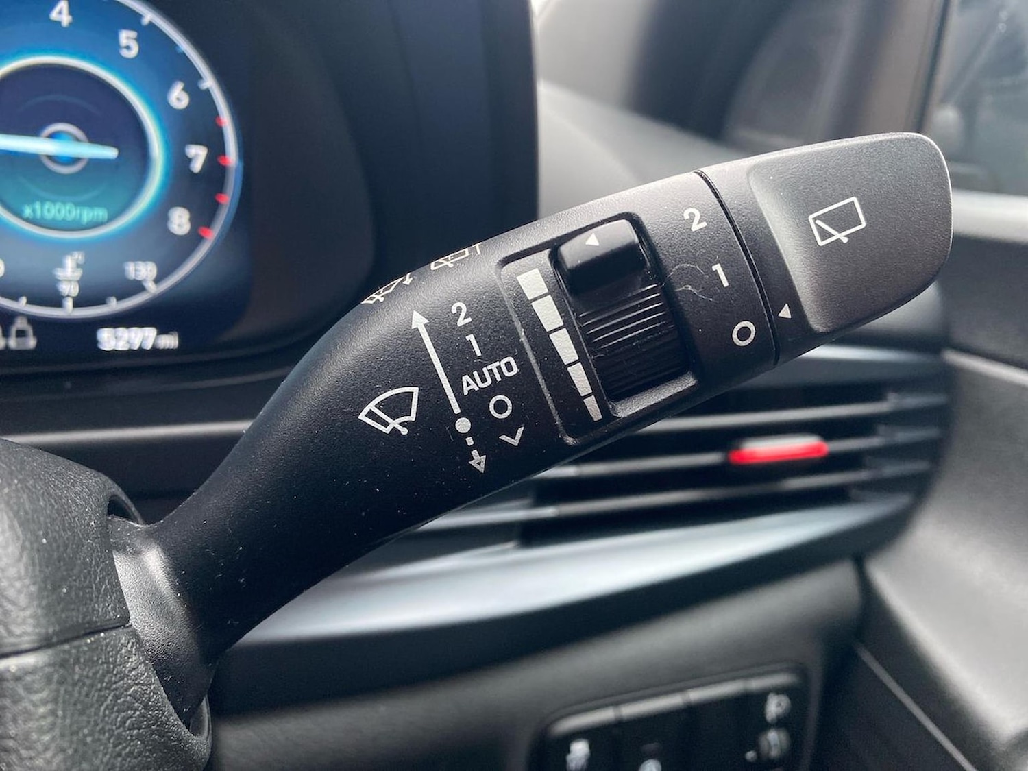 Used Hyundai i20 2023 for sale - 78195310: Photo 29