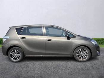 Used Toyota Verso 2016 for sale - 79254933: Photo