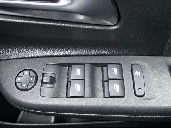 Used Vauxhall Corsa 2023 for sale - 76206094: Photo 21