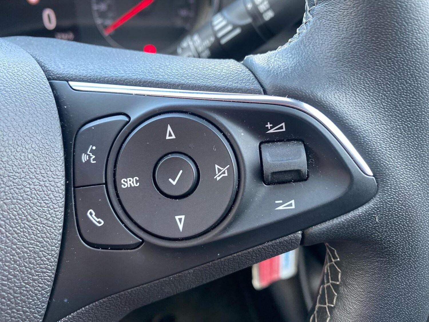 Used Vauxhall Crossland 2023 for sale - 77488111: Photo 23