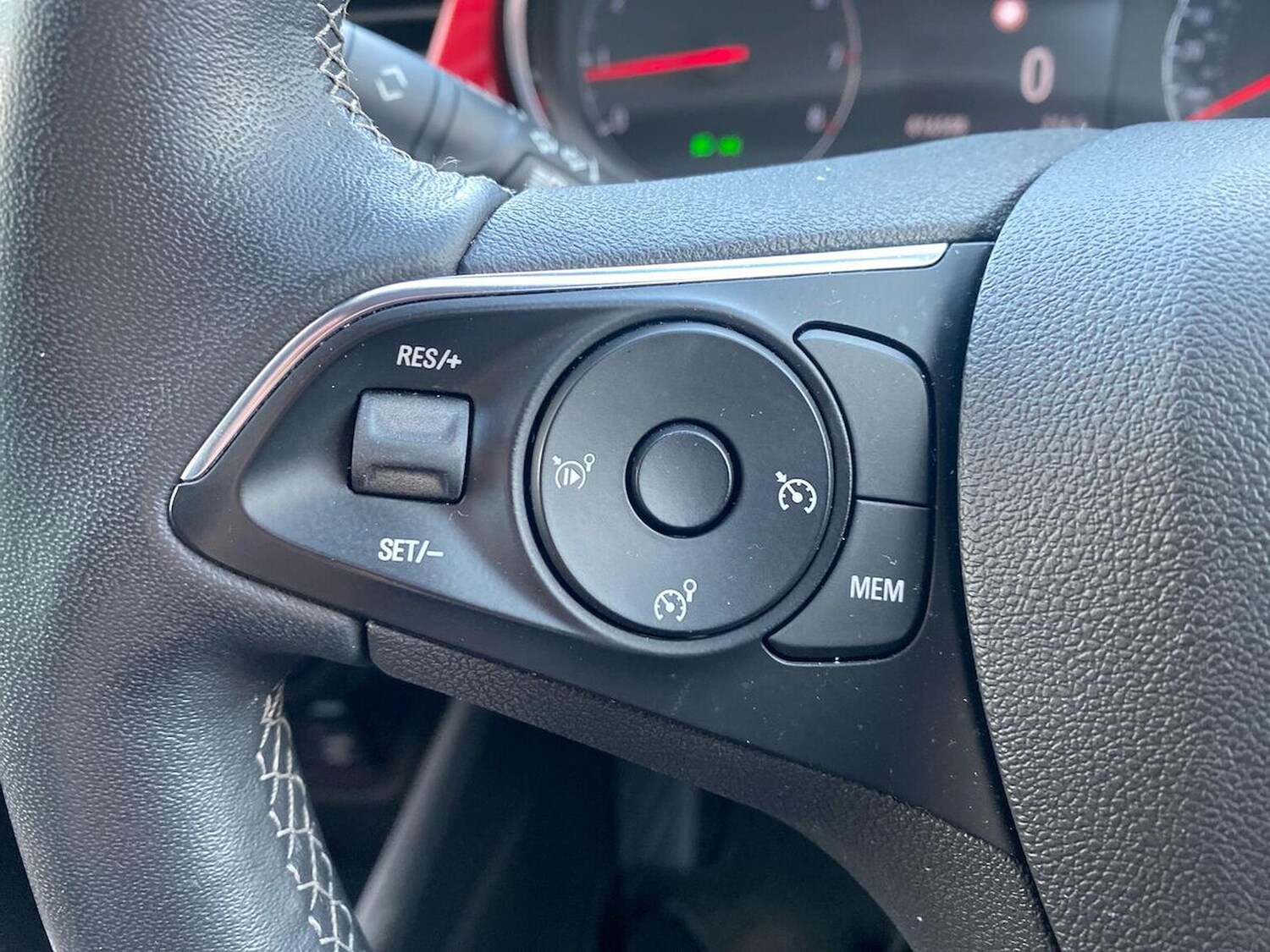 Used Vauxhall Crossland 2023 for sale - 77488111: Photo 24