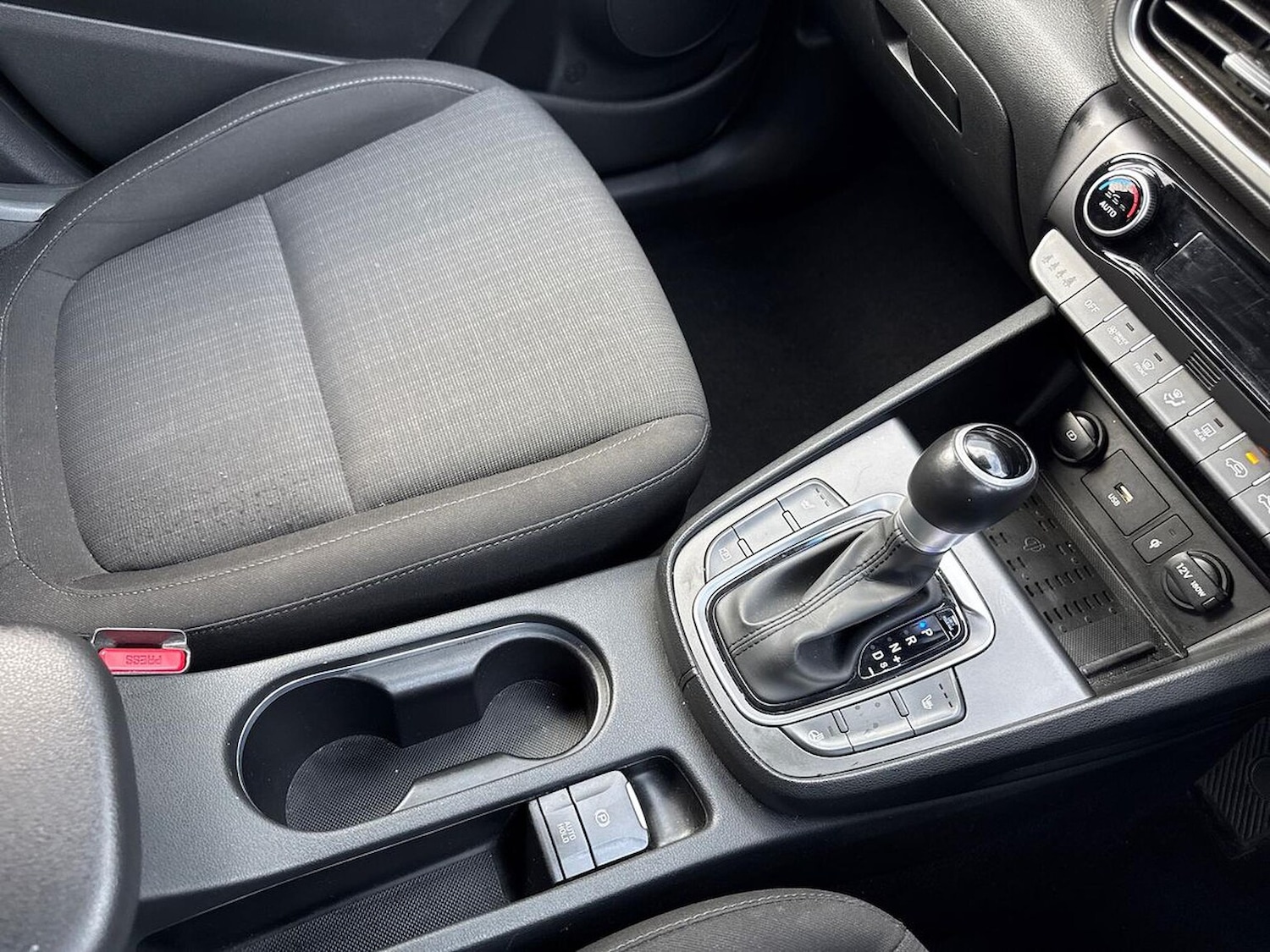 Used Hyundai KONA 2022 for sale - 77872085: Photo 13