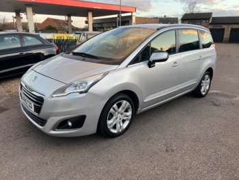 Used Peugeot 5008 2015 for sale - 74207414: Photo