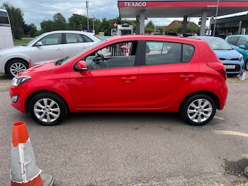 Used Hyundai i20 2014 for sale - 75456956: Photo