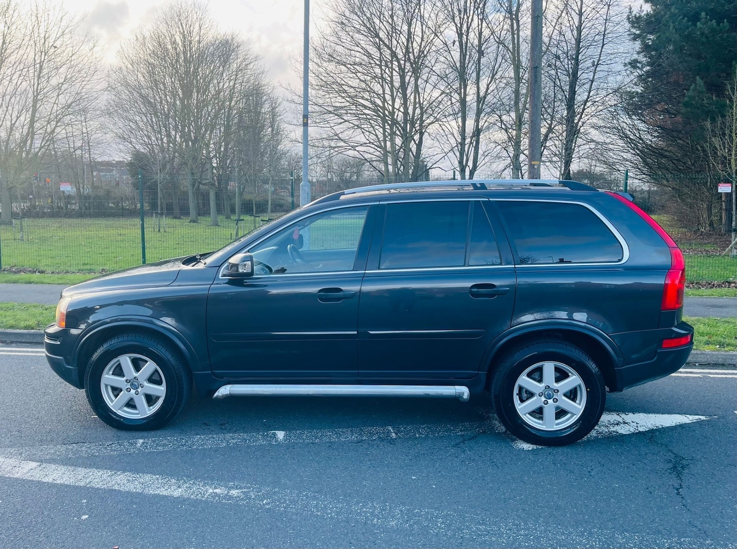 Used Volvo XC90 2011 for sale - 77314158: Photo 2