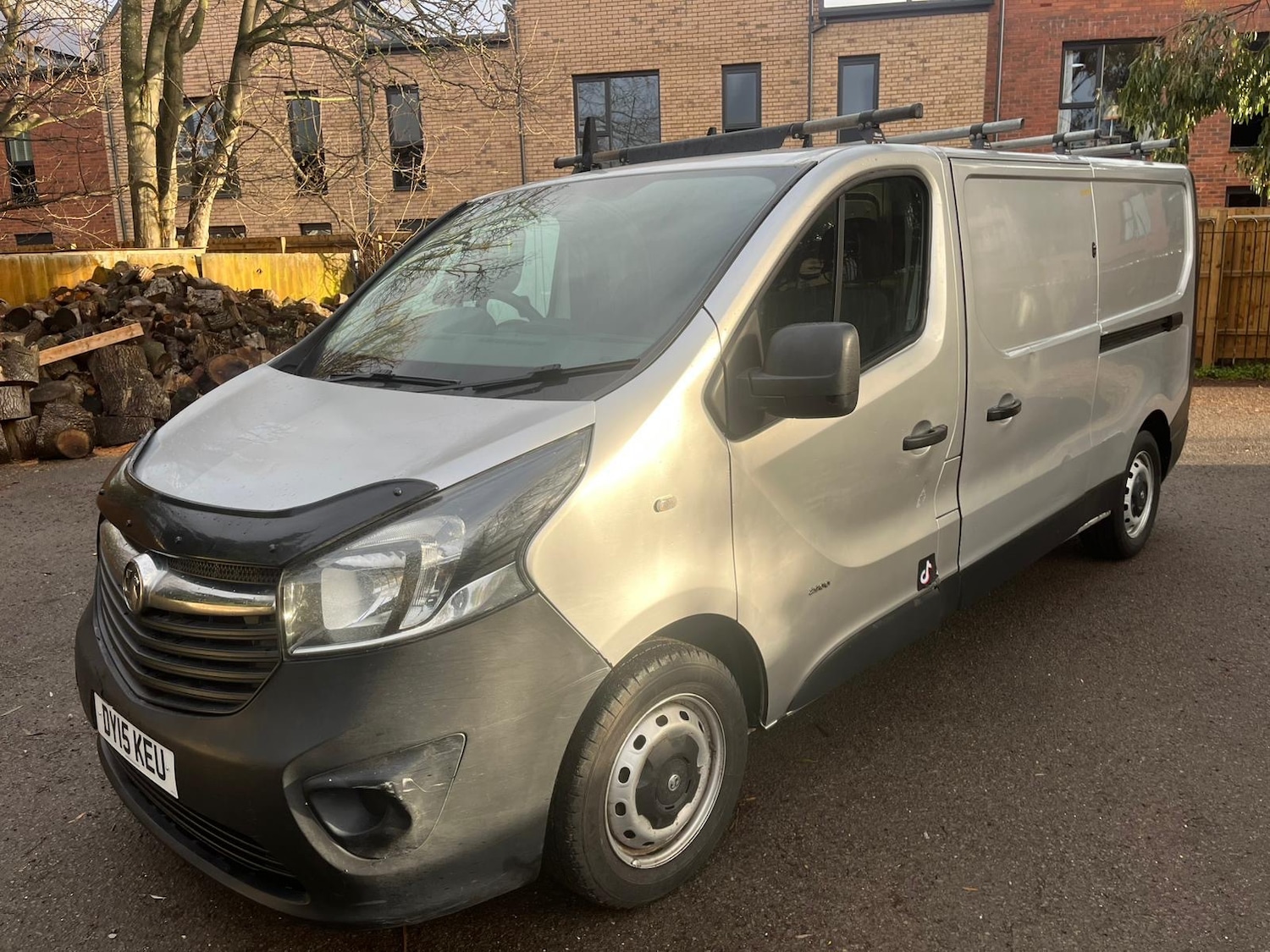 Used Vauxhall Vivaro 2015 for sale - 77120902: Photo 2