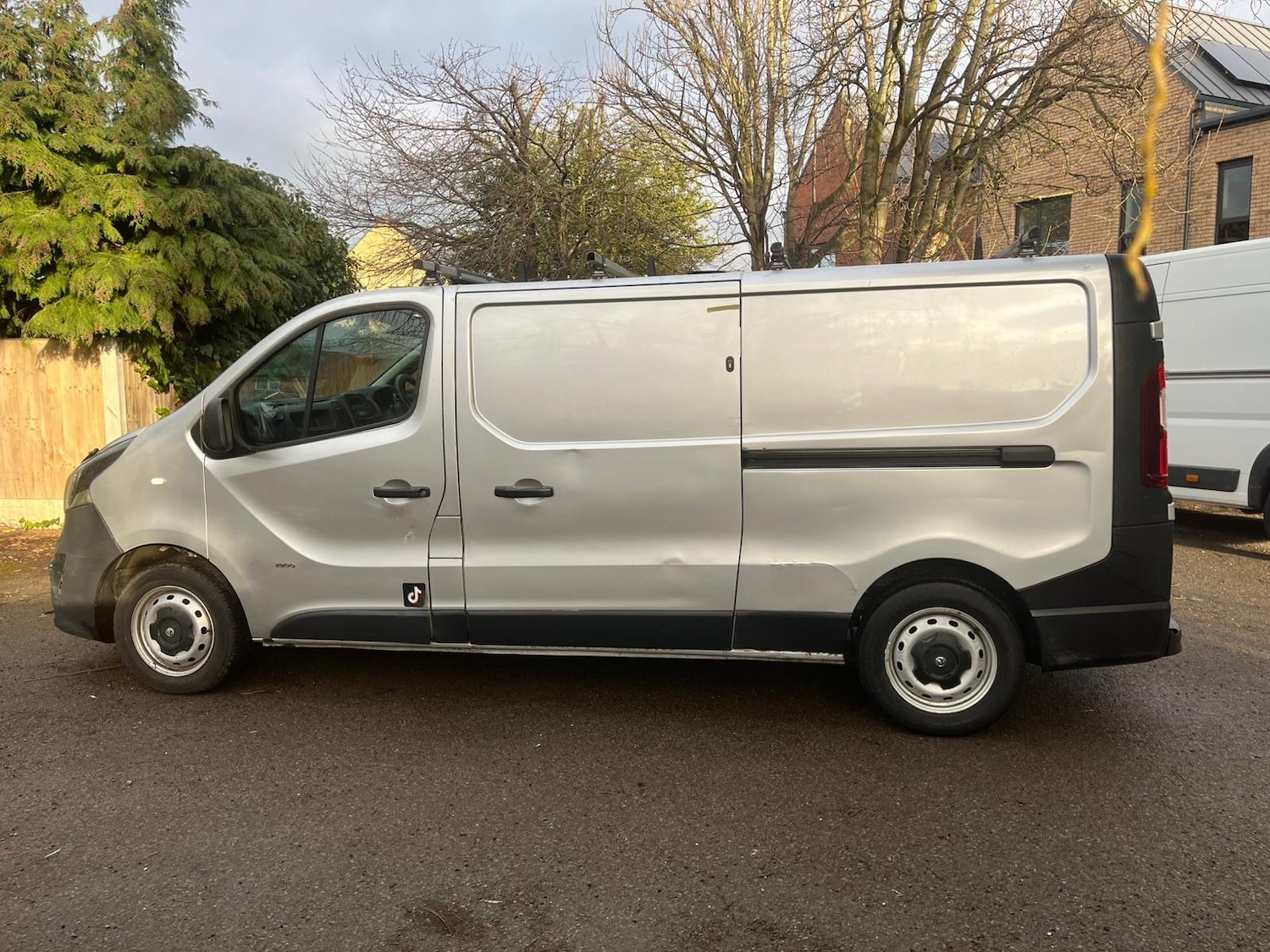 Used Vauxhall Vivaro 2015 for sale - 77120902: Photo 5