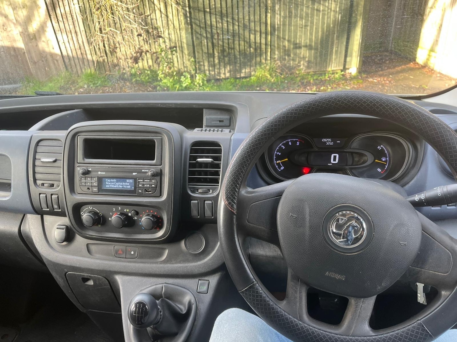 Used Vauxhall Vivaro 2015 for sale - 77120902: Photo 9