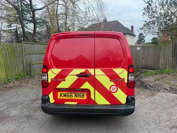 Used Peugeot Partner 2016 for sale - 77066297: Photo