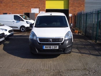 Used Peugeot Partner 2018 for sale - 75473888: Photo
