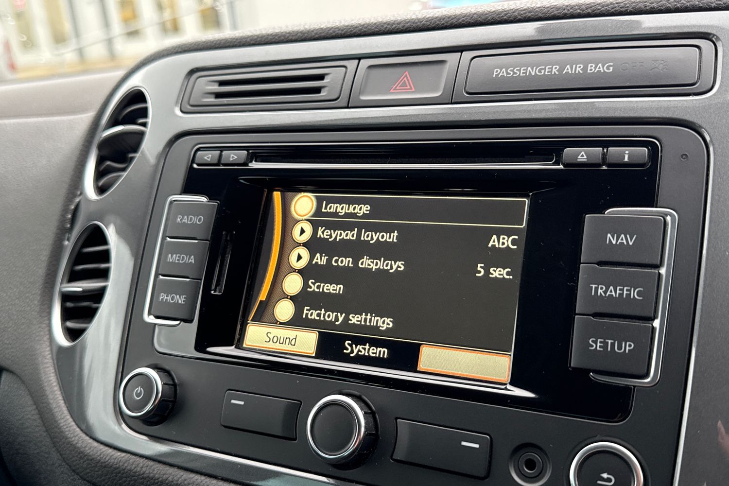 Used Volkswagen Tiguan 2015 for sale - 76985390: Photo 92