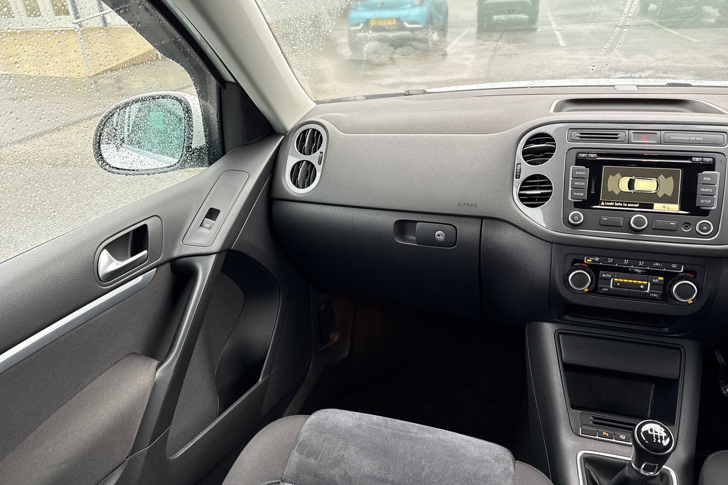 Used Volkswagen Tiguan 2015 for sale - 77383250: Photo 26