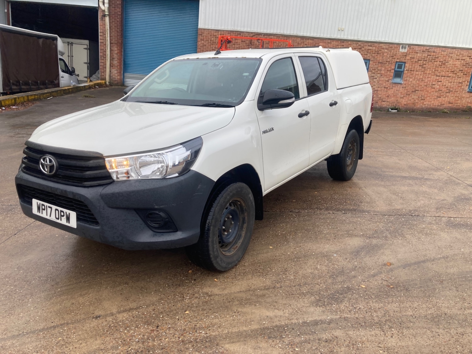 Used Toyota Hilux 2017 for sale - 76541681: Photo 2