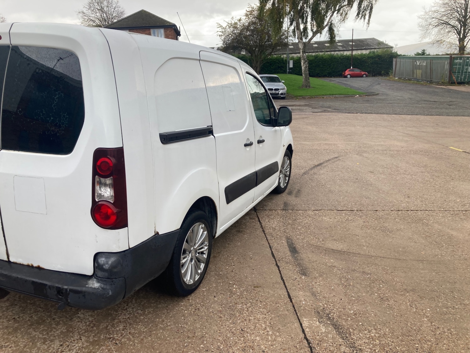 Used Peugeot Partner 2011 for sale - 76330487: Photo 6