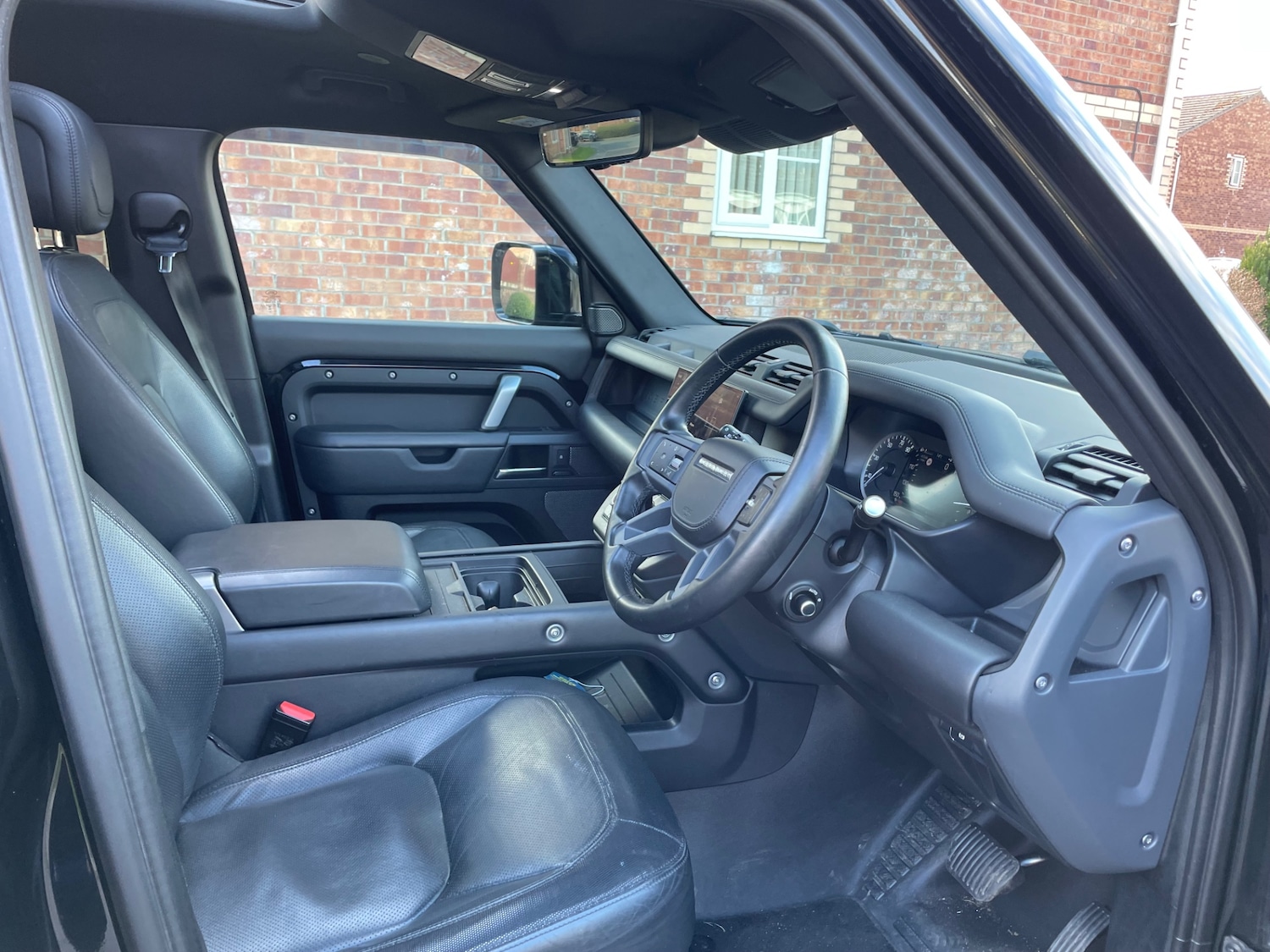 Used Land Rover Defender 2023 for sale - 77998763: Photo 12