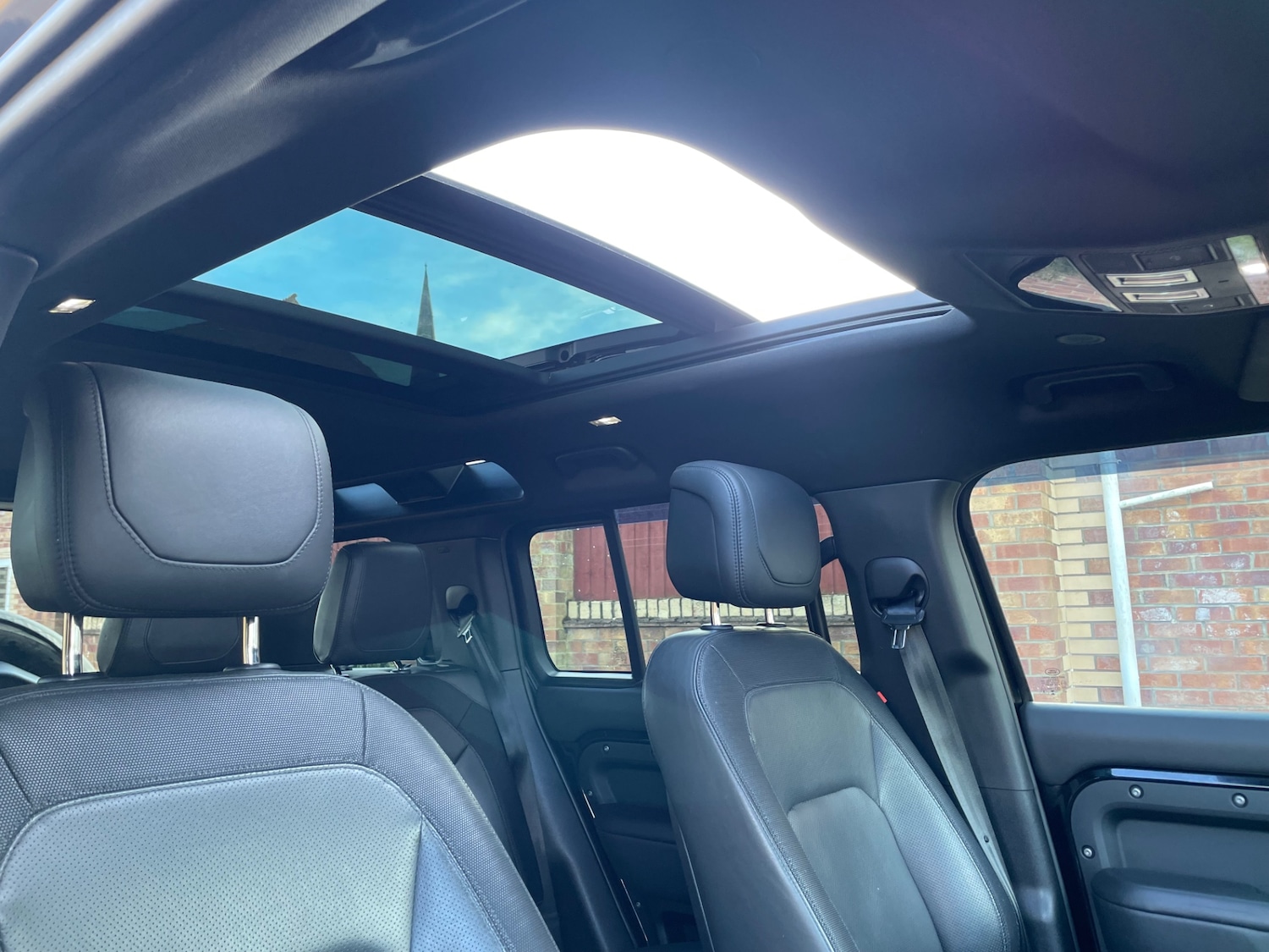 Used Land Rover Defender 2023 for sale - 77998763: Photo 14