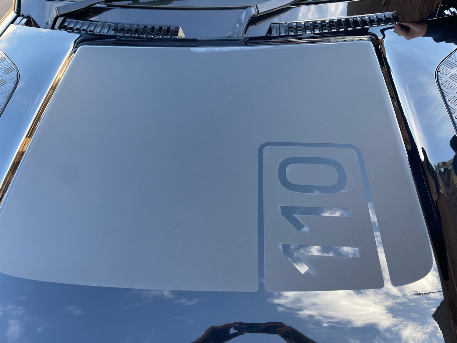 Used Land Rover Defender 2023 for sale - 77998763: Photo 9