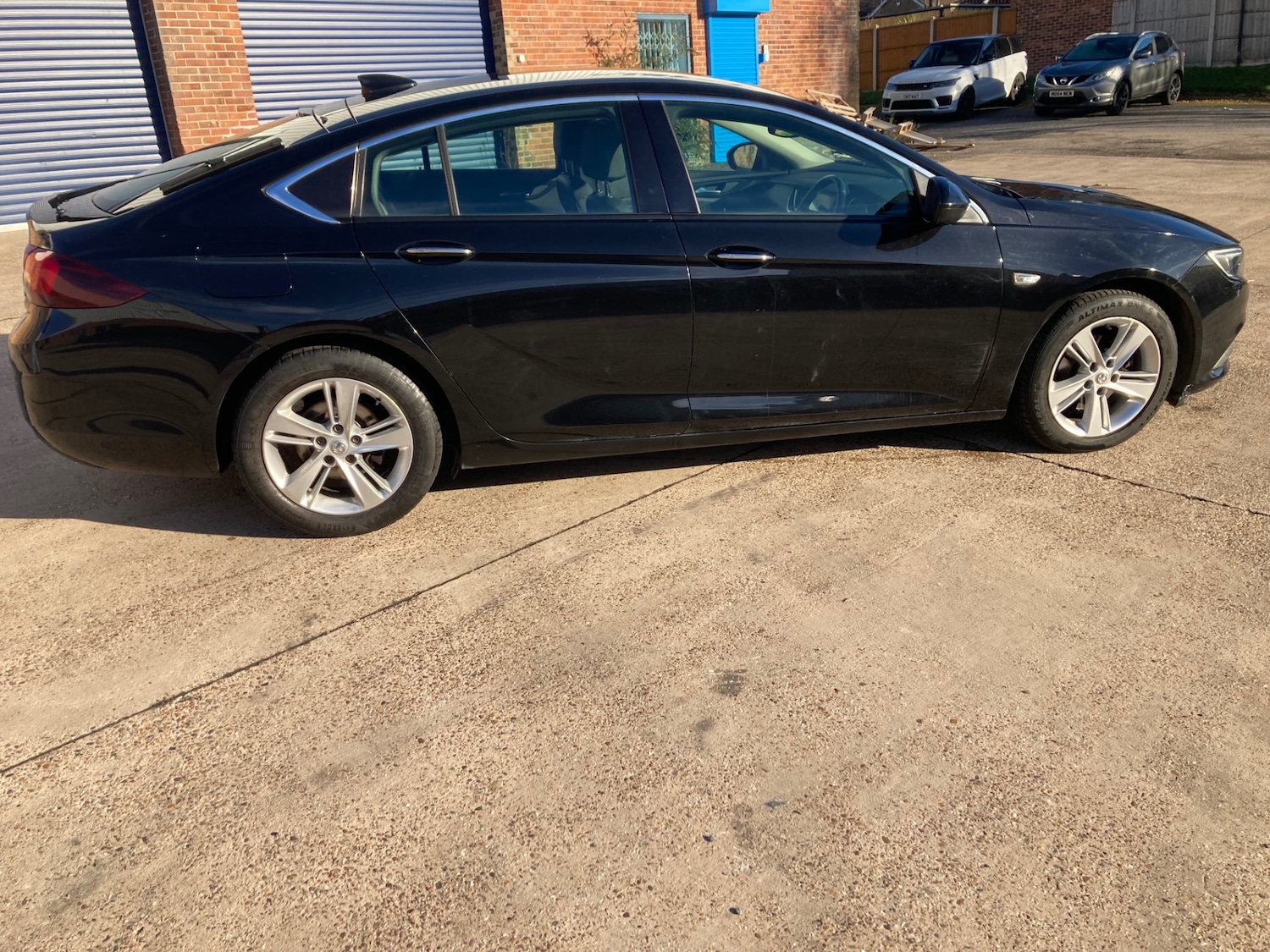 Used Vauxhall Insignia 2017 for sale - 76650456: Photo 8