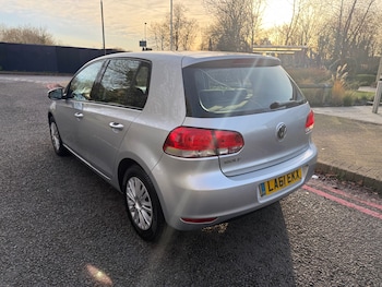 Used Volkswagen Golf 2011 for sale - 76640614: Photo