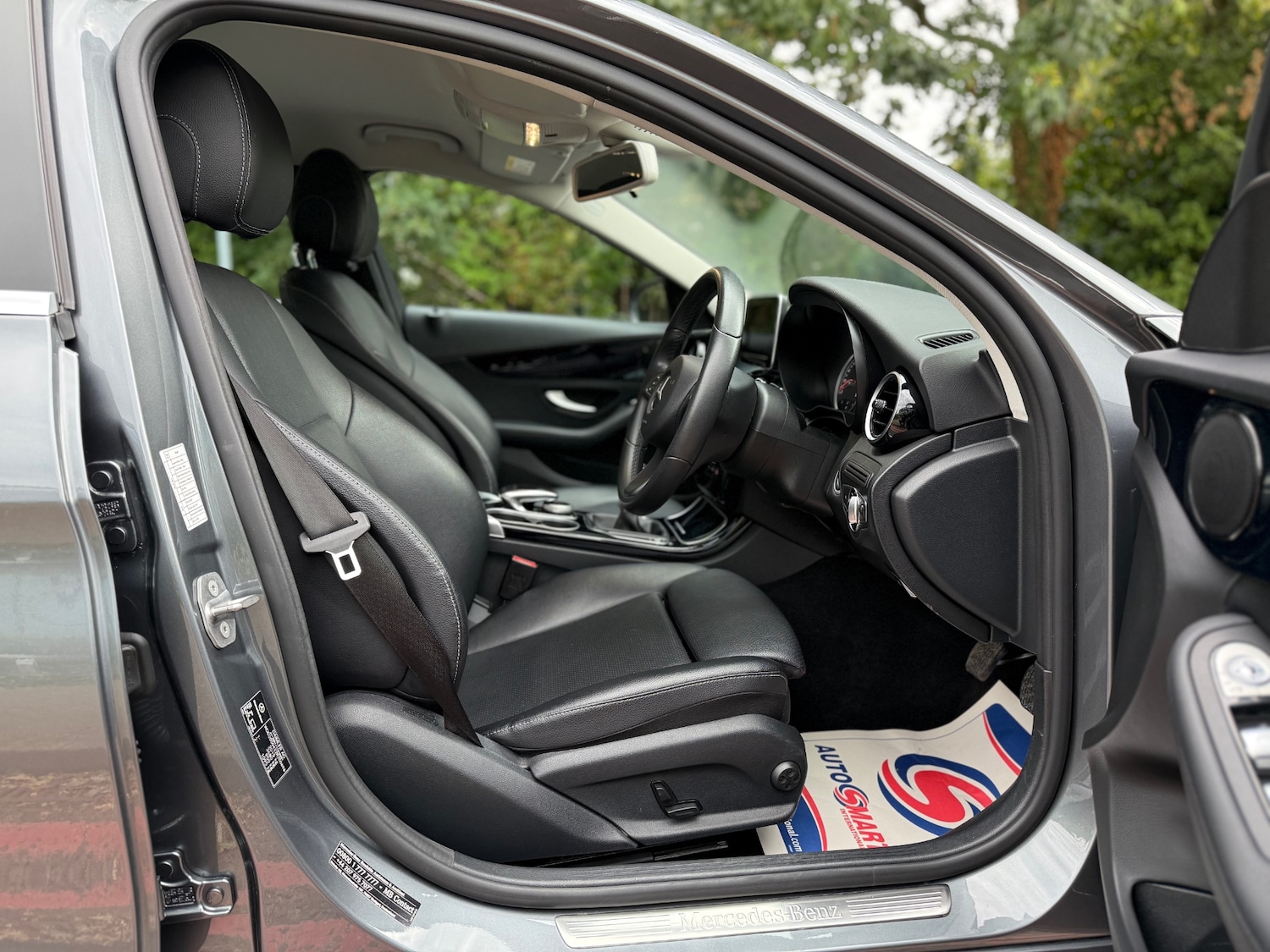 Used Mercedes-Benz C Class 2017 for sale - 76091933: Photo 10