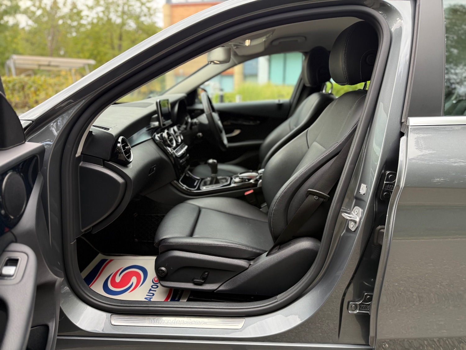 Used Mercedes-Benz C Class 2017 for sale - 76091933: Photo 11