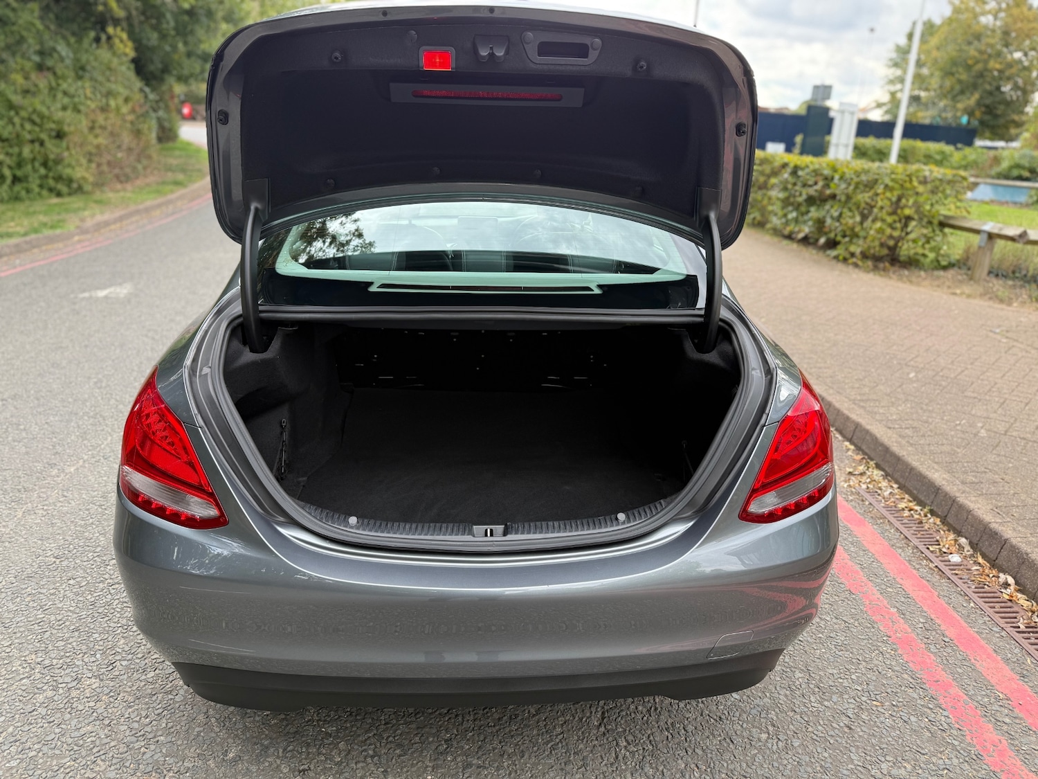 Used Mercedes-Benz C Class 2017 for sale - 76091933: Photo 14
