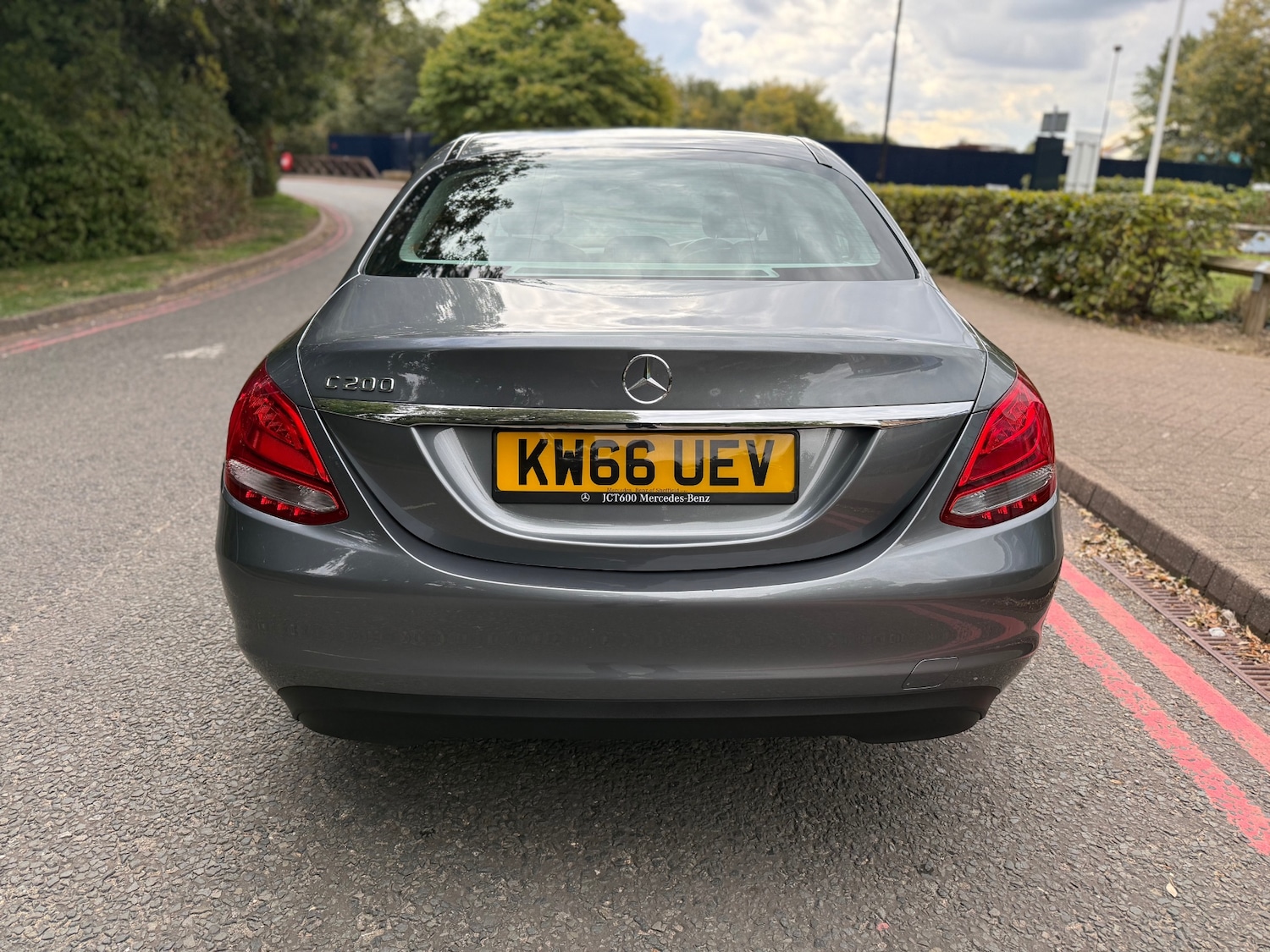 Used Mercedes-Benz C Class 2017 for sale - 76091933: Photo 4