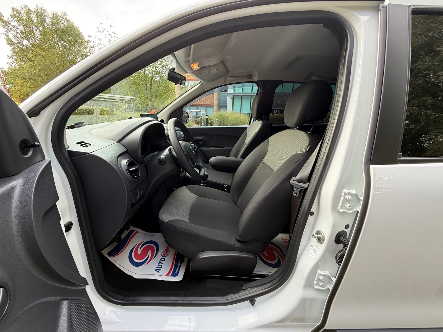 Used Dacia Other 2019 for sale - 76041583: Photo 10