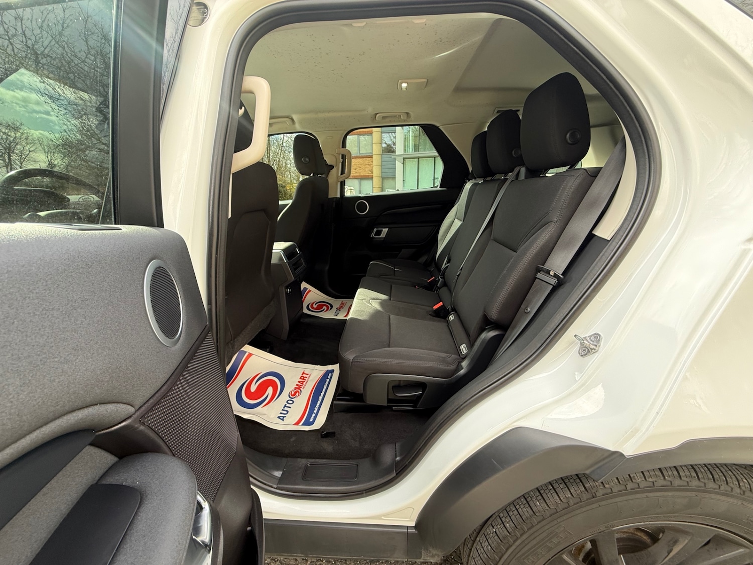 Used Land Rover Discovery 2019 for sale - 78070658: Photo 11