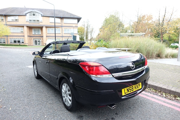 Used Opel Astra for sale - 73828329: Photo 3