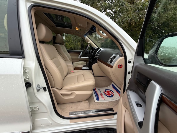 Used Toyota Landcruiser for sale - 72726770: Photo 11
