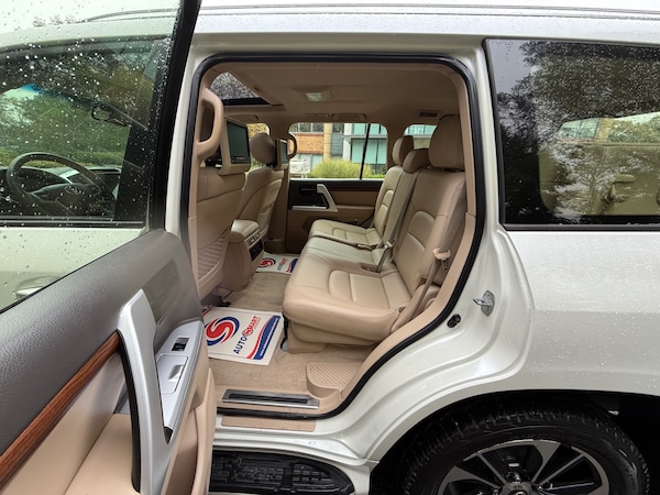 Used Toyota Landcruiser for sale - 72726770: Photo 12