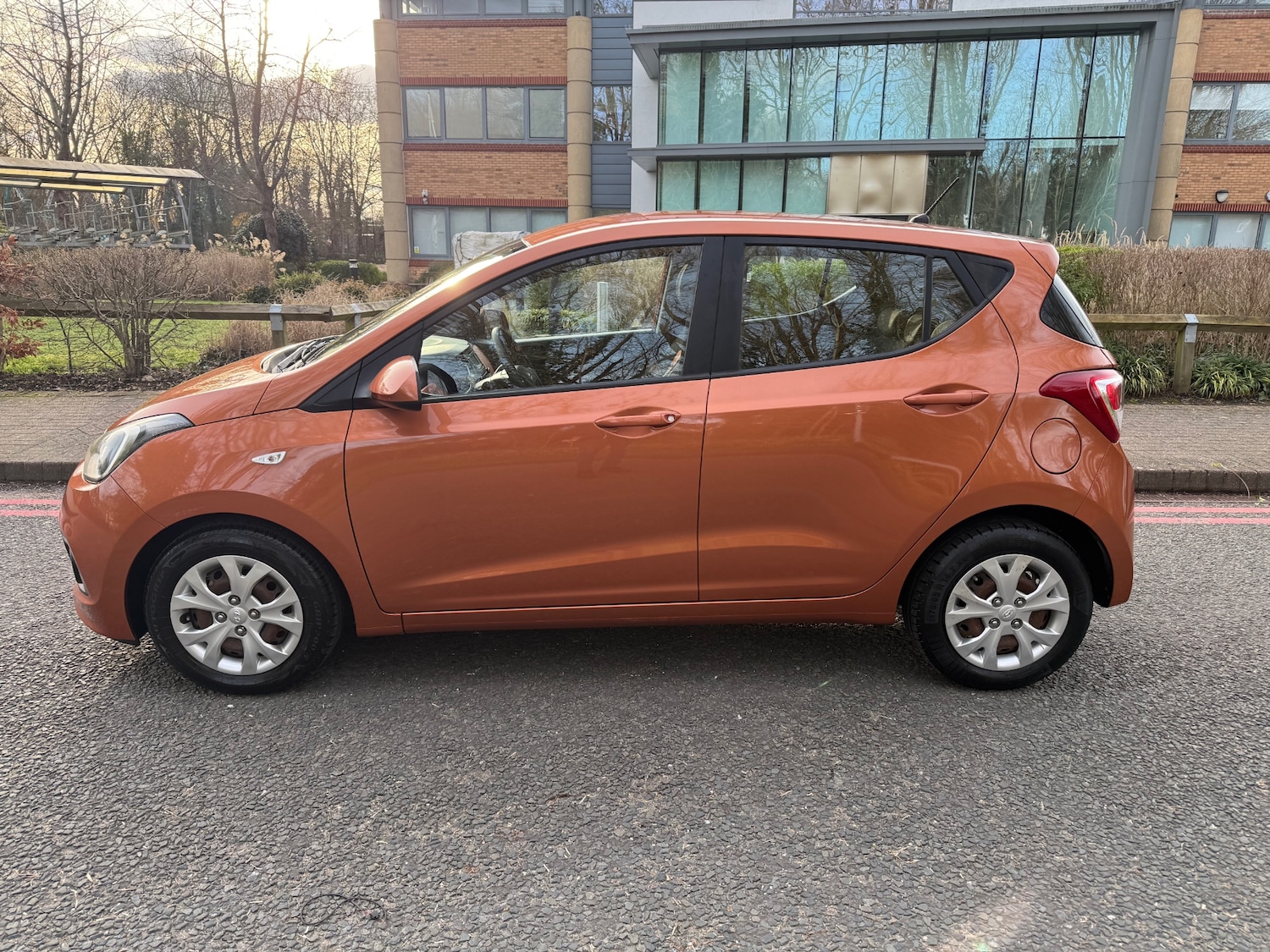 Used Hyundai i10 2014 for sale - 78065598: Photo 2