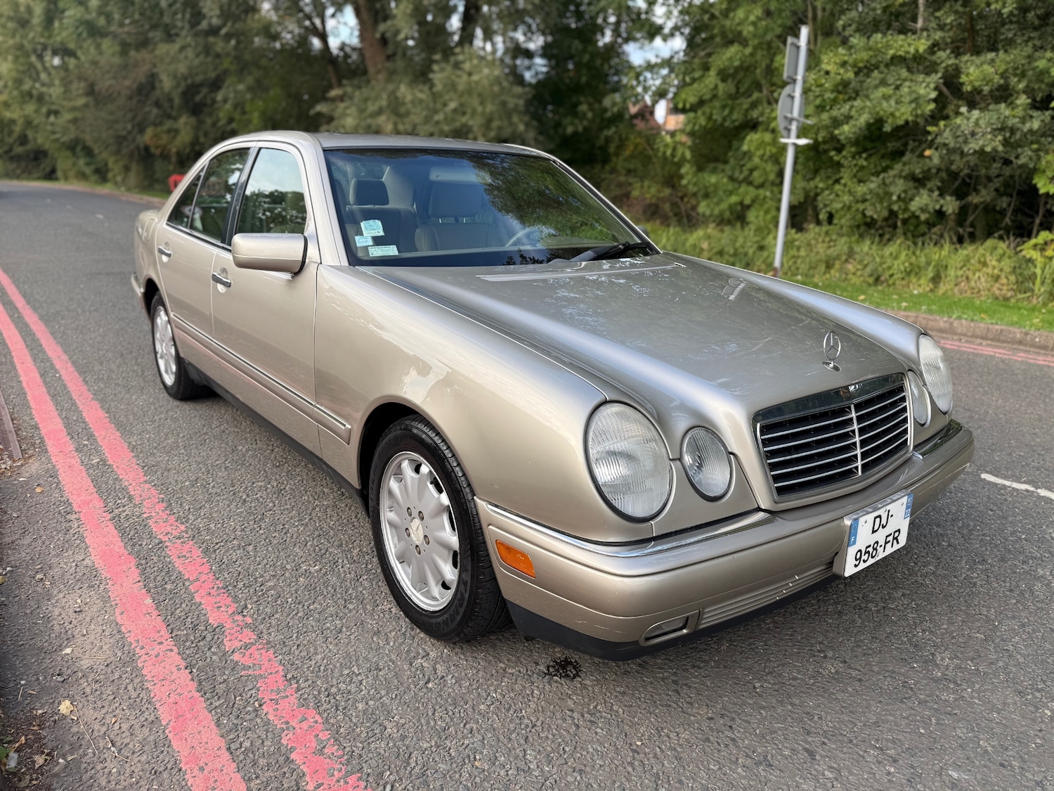 Used Mercedes-Benz E Class 2002 for sale - 76041547: Photo 7