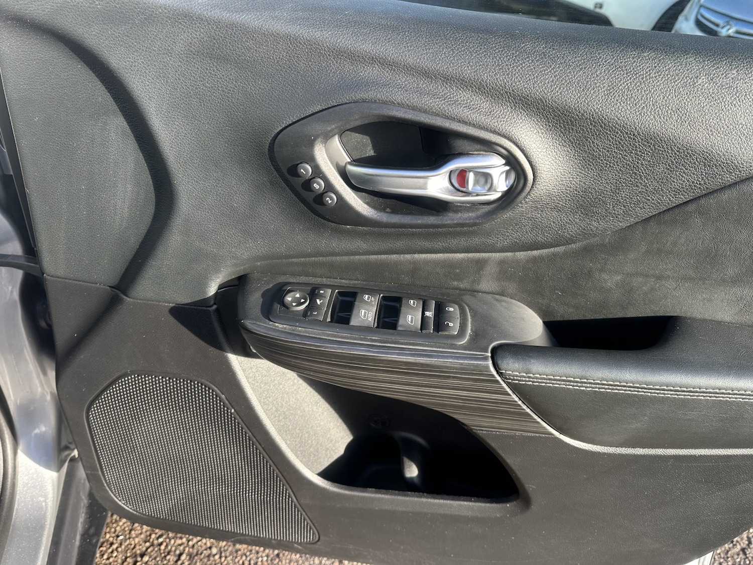 Used Jeep Cherokee 2015 for sale - 78098127: Photo 12