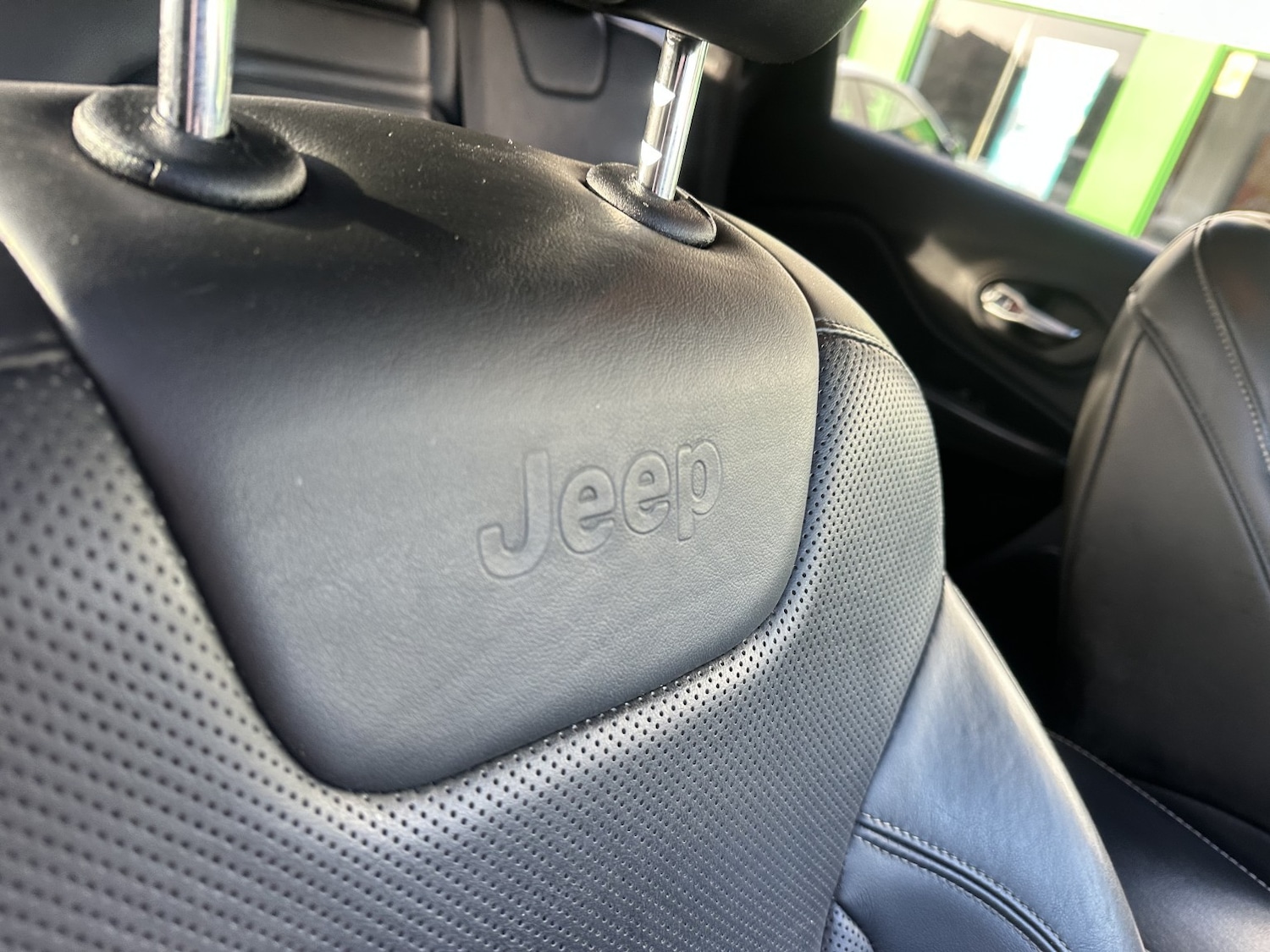 Used Jeep Cherokee 2015 for sale - 78098127: Photo 18