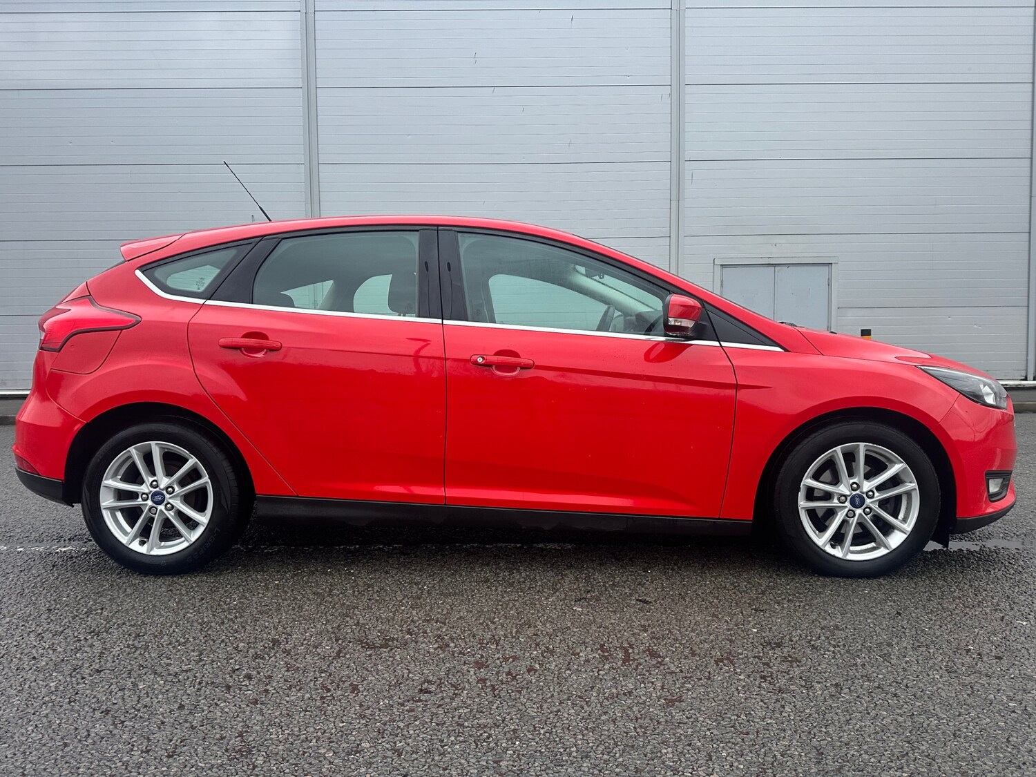 Used Ford Focus 2016 for sale - 77845070: Photo 8