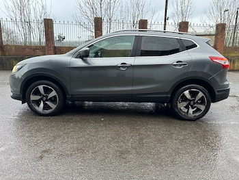 Used Nissan Qashqai 2015 for sale - 77983602: Photo