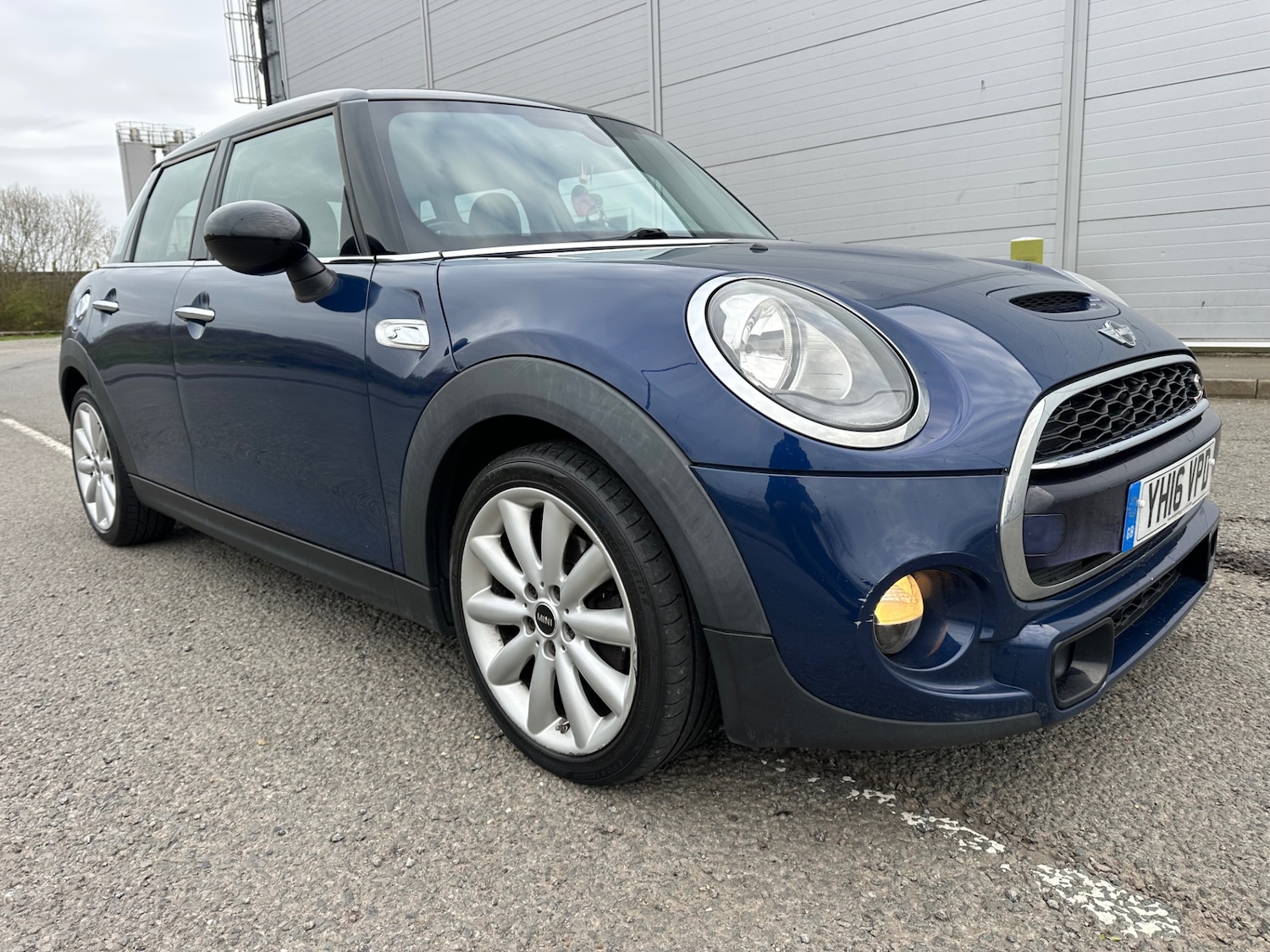 Used MINI Hatch 2016 for sale - 77845470: Photo 2