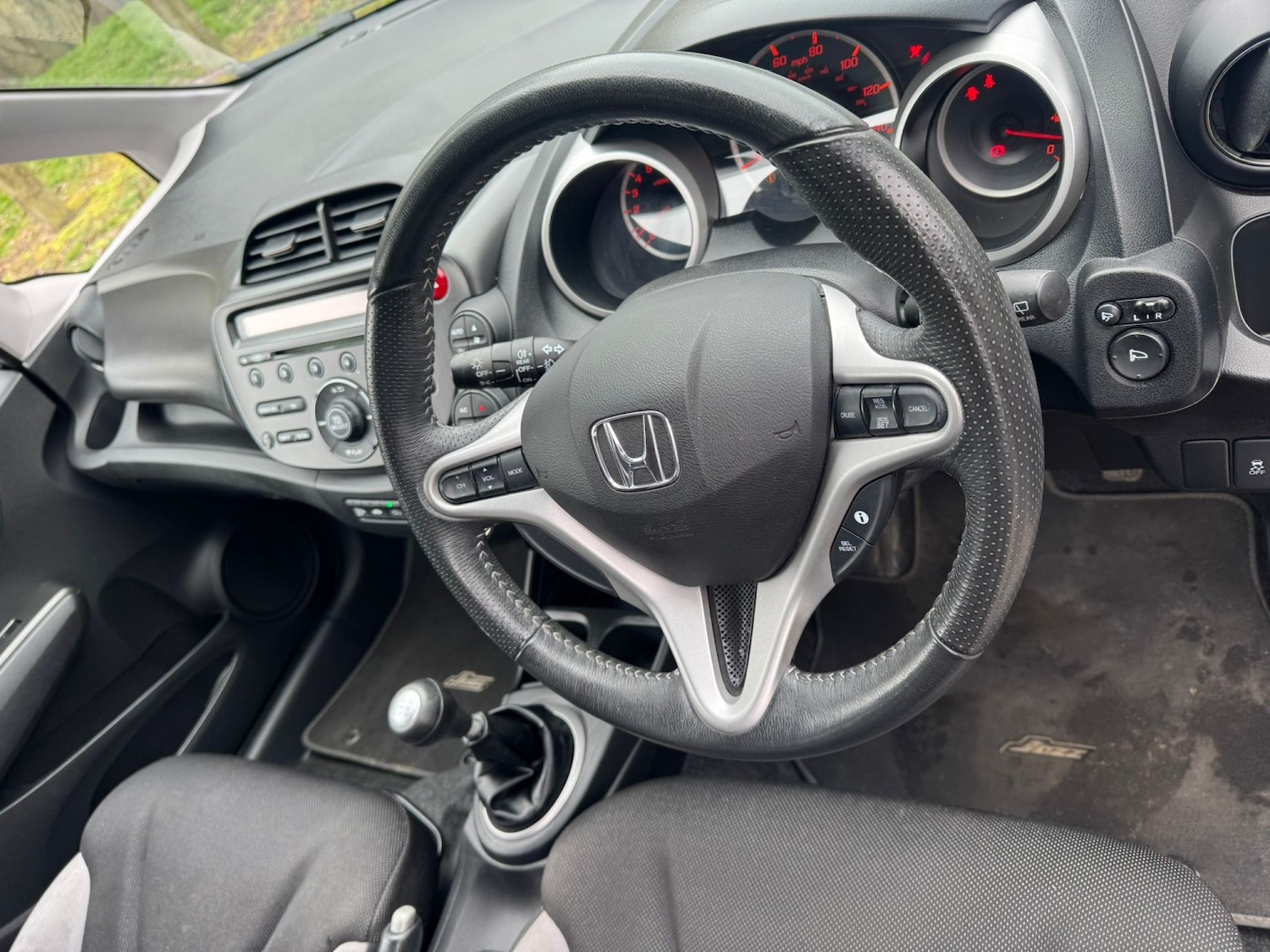 Used Honda Jazz 2015 for sale - 78145880: Photo 2