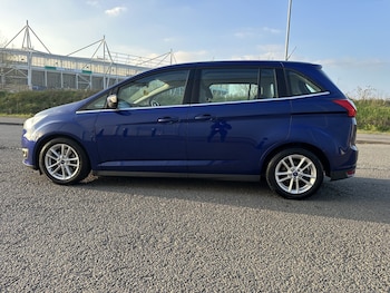 Used Ford Grand C-Max 2016 for sale - 78098130: Photo