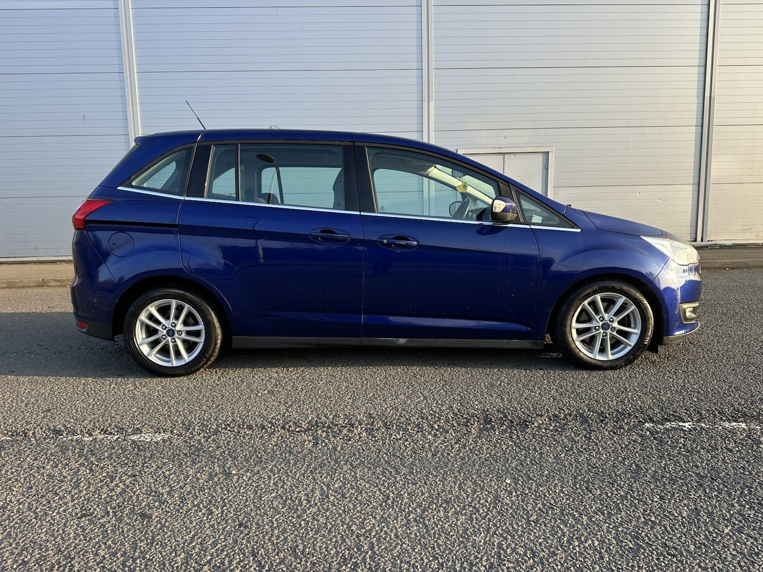 Used Ford Grand C-Max 2016 for sale - 78098130: Photo 6