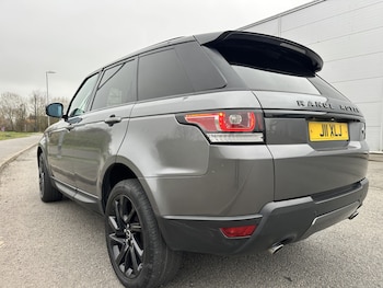 Used Land Rover Range Rover Sport 2016 for sale - 78219592: Photo